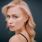 Carica l'immagine nel visualizzatore della galleria, Orecchini tondi leggeri di Murano verde