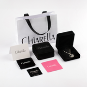 Orecchini a cerchio in argento con zirconi